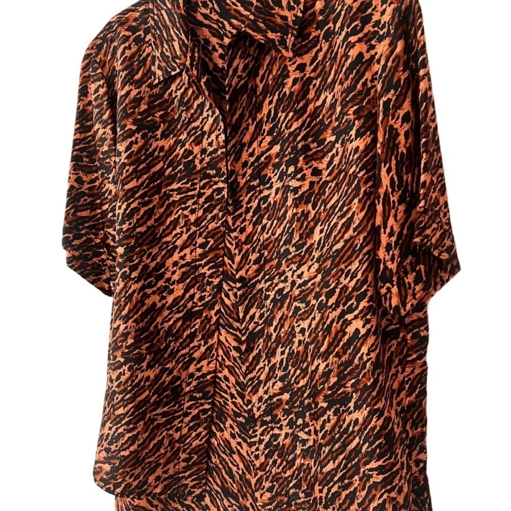 Sandro Paris | Evie Leopard Print Silk Short Sleeve Shirt | 2 (Medium) - Picture 7 of 12